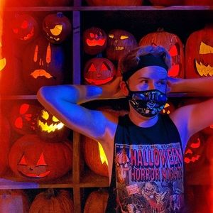 Meet your Posher, Taylor